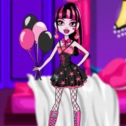 game Delicate Dracula Dress Up